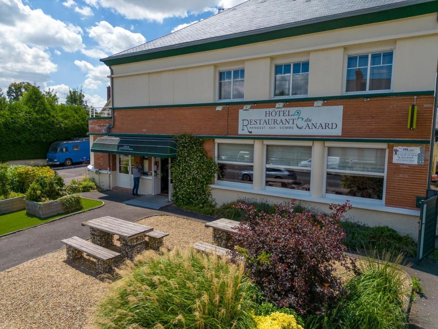 Logis Hotel Du Canard-France-HANGEST SUR SOMME-General view-1
