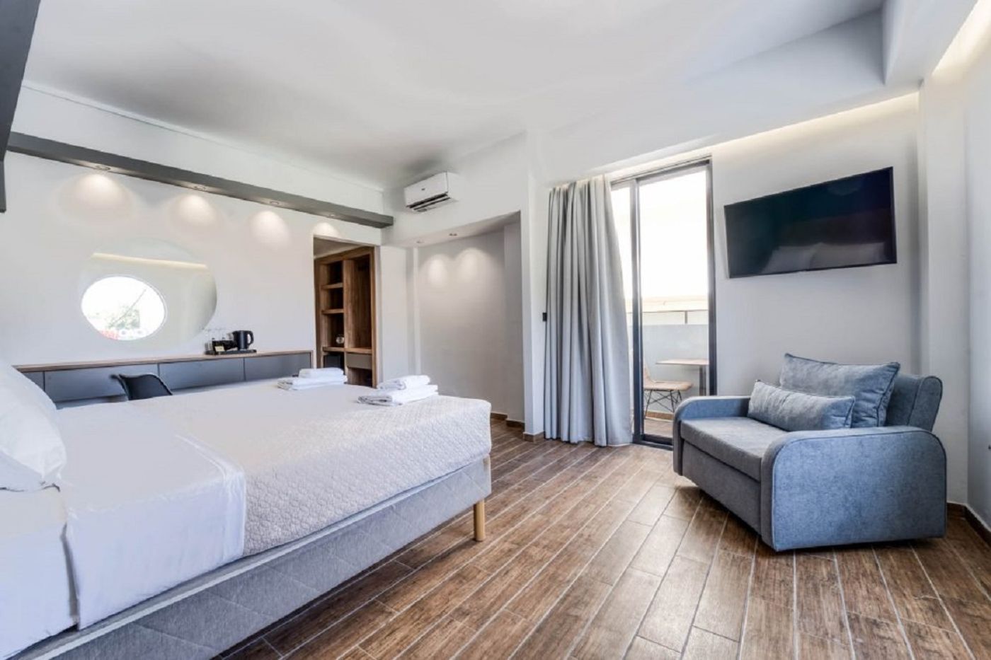 Island City Boutique Hotel