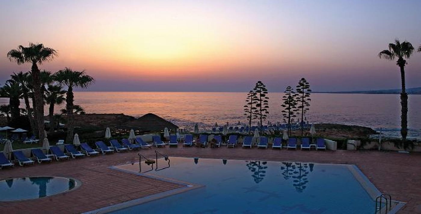 Cynthiana-Beach-Hotel-Pool-12