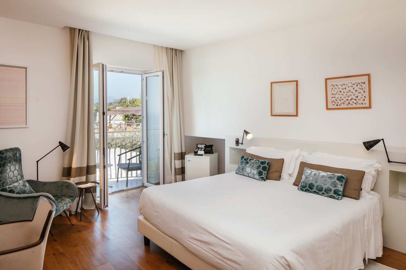 Villa-Fiorella-Art-Room-25