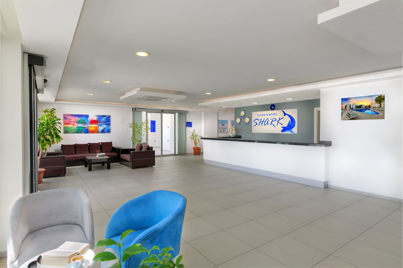 Club-Hotel-Shark-Lobby-21