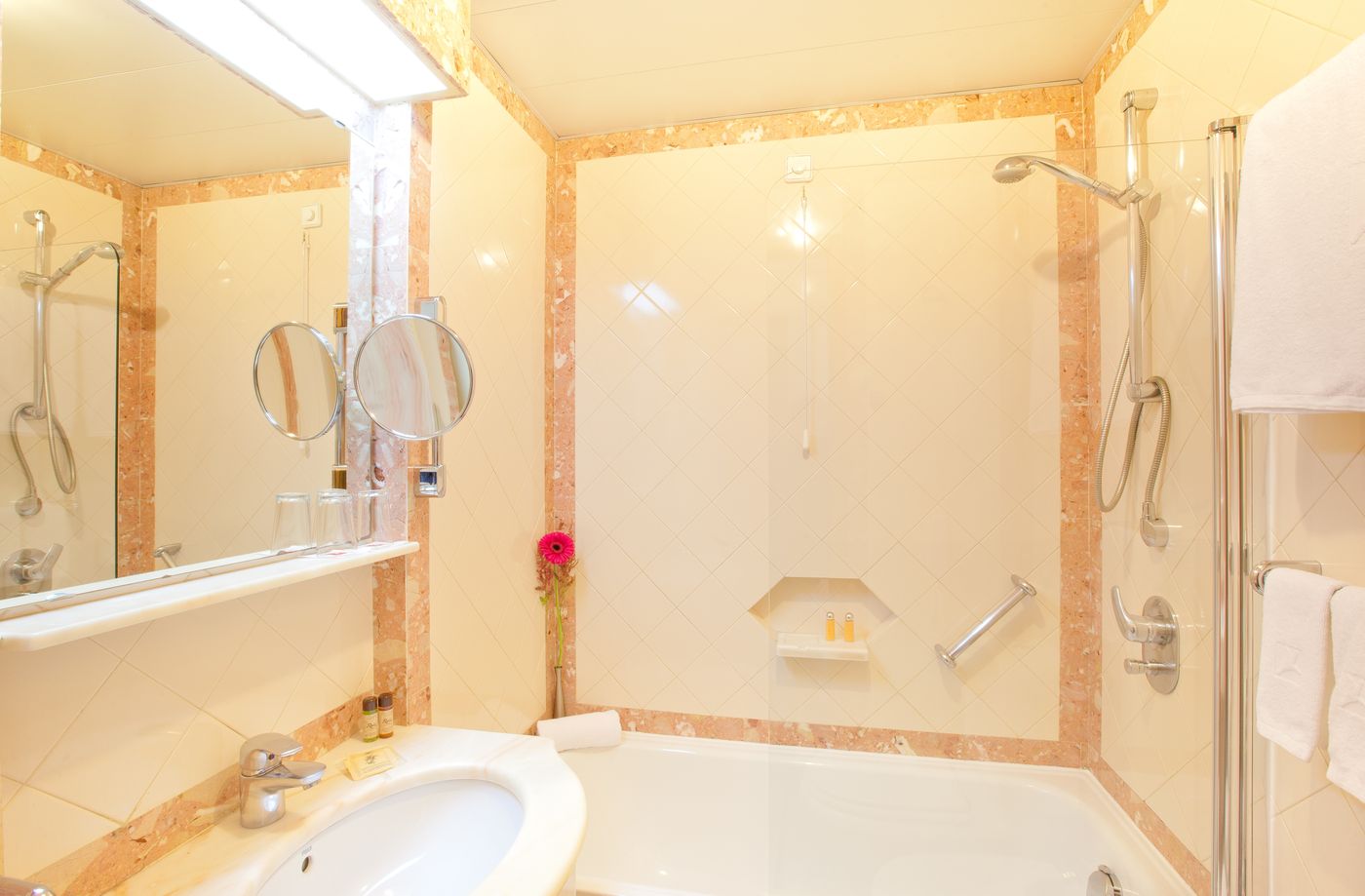 SANA-Rex-Hotel-Room-30