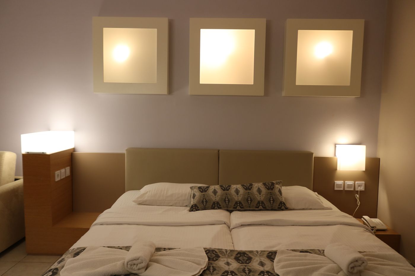 Sovereign-Beach-Hotel-Room-34