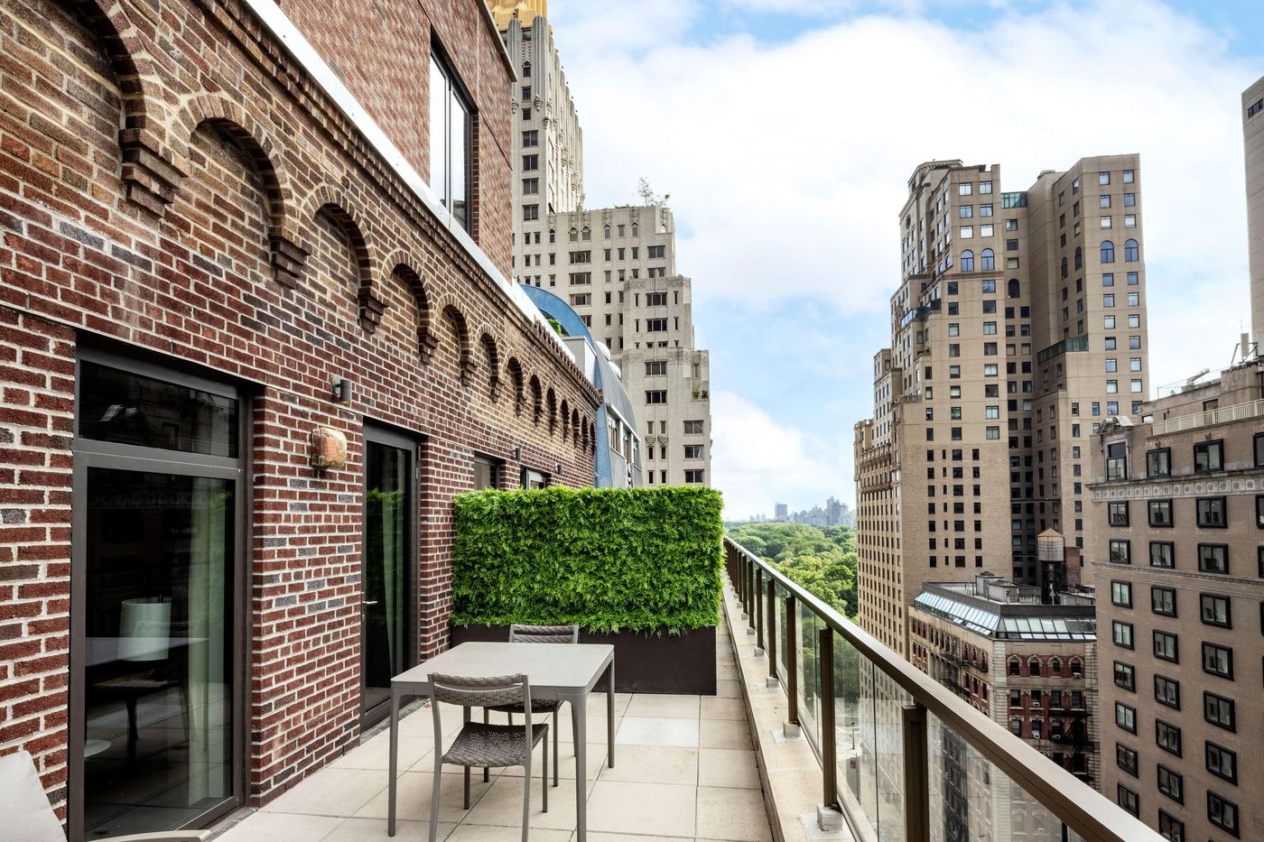 Hilton-Club-The-Quin-New-York-Room-1