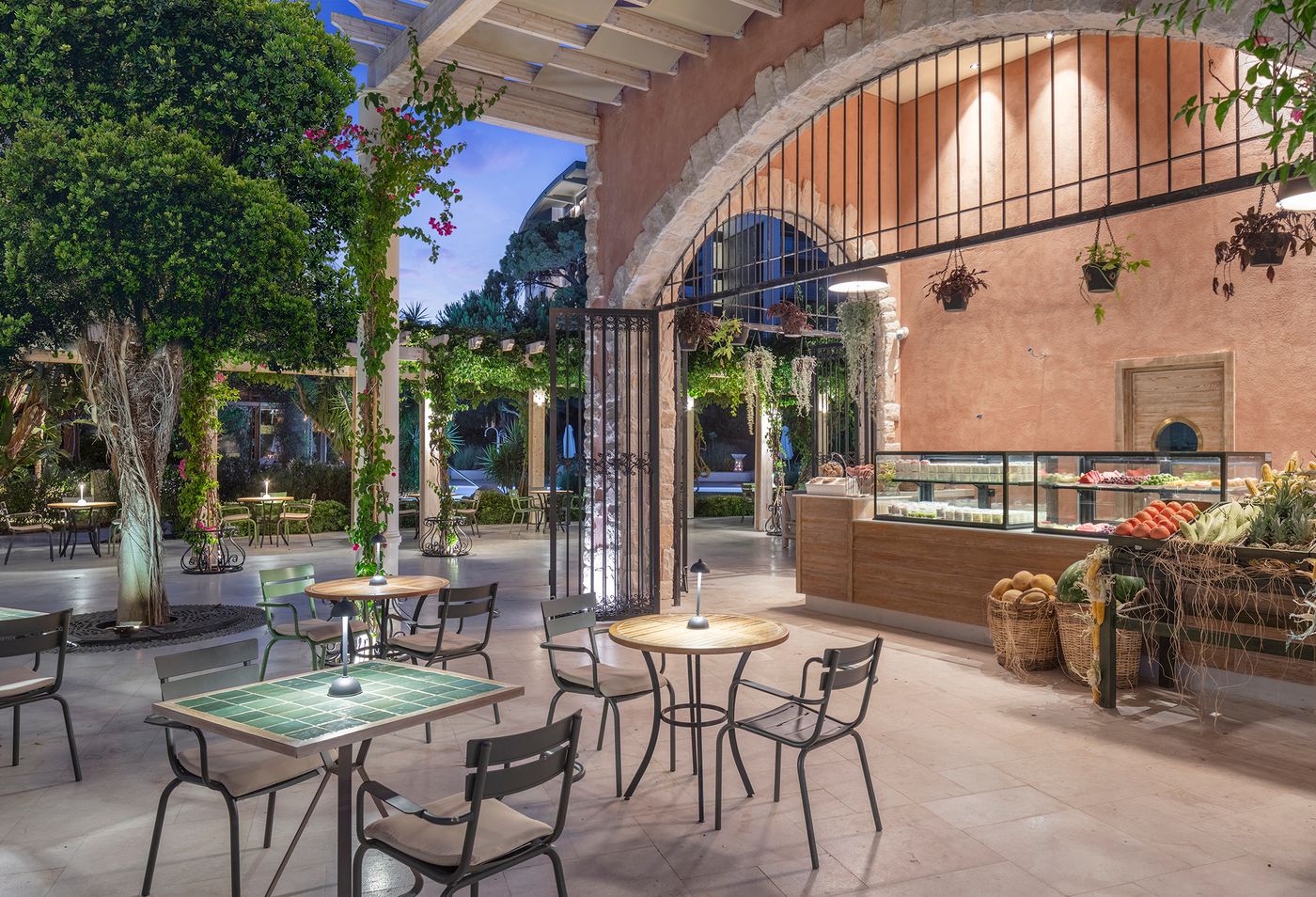 Ela-Excellence-Resort-Belek-Restaurant-55