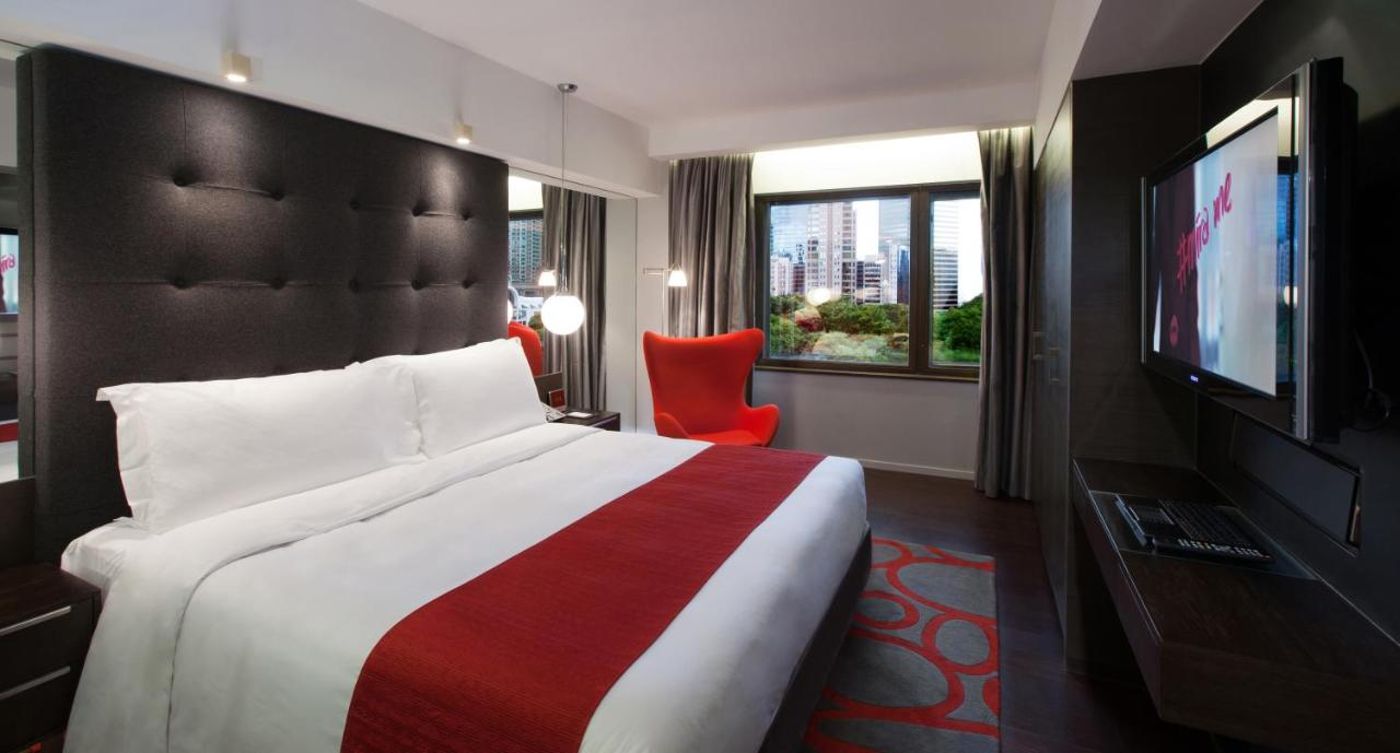 The-Mira-Hong-Kong-Room-11