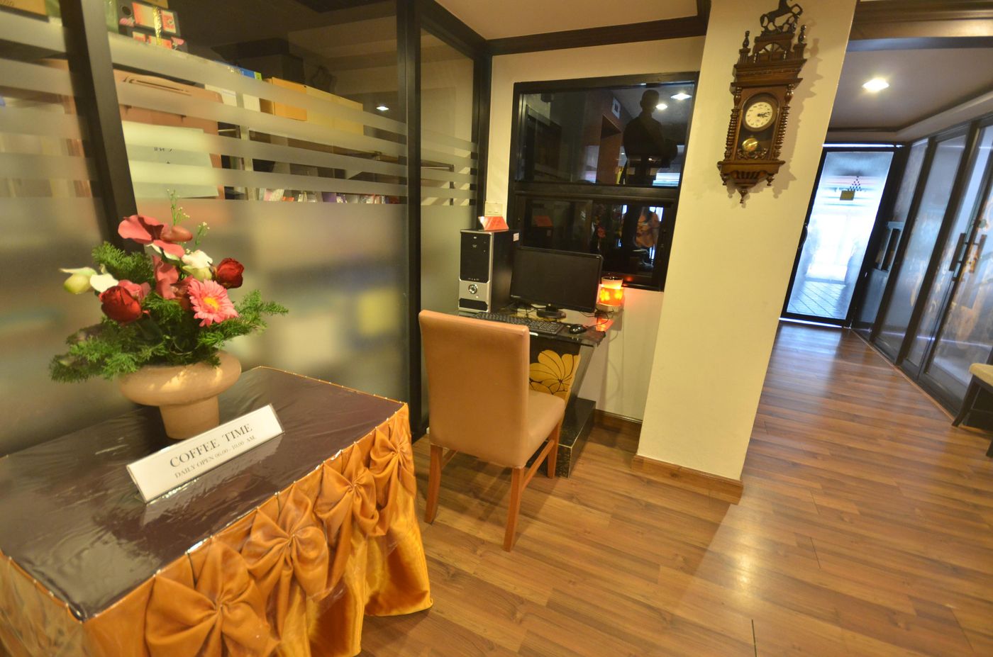 Heritage-Hotels-Sathorn-Lobby-4