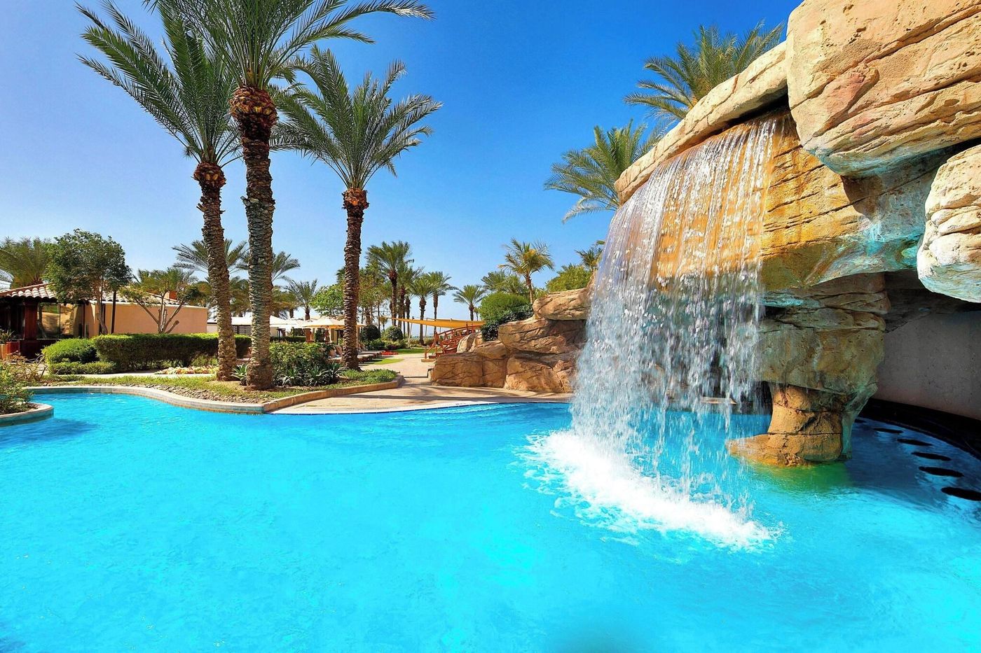 The-Ritz-Carlton--Dubai-Pool-8