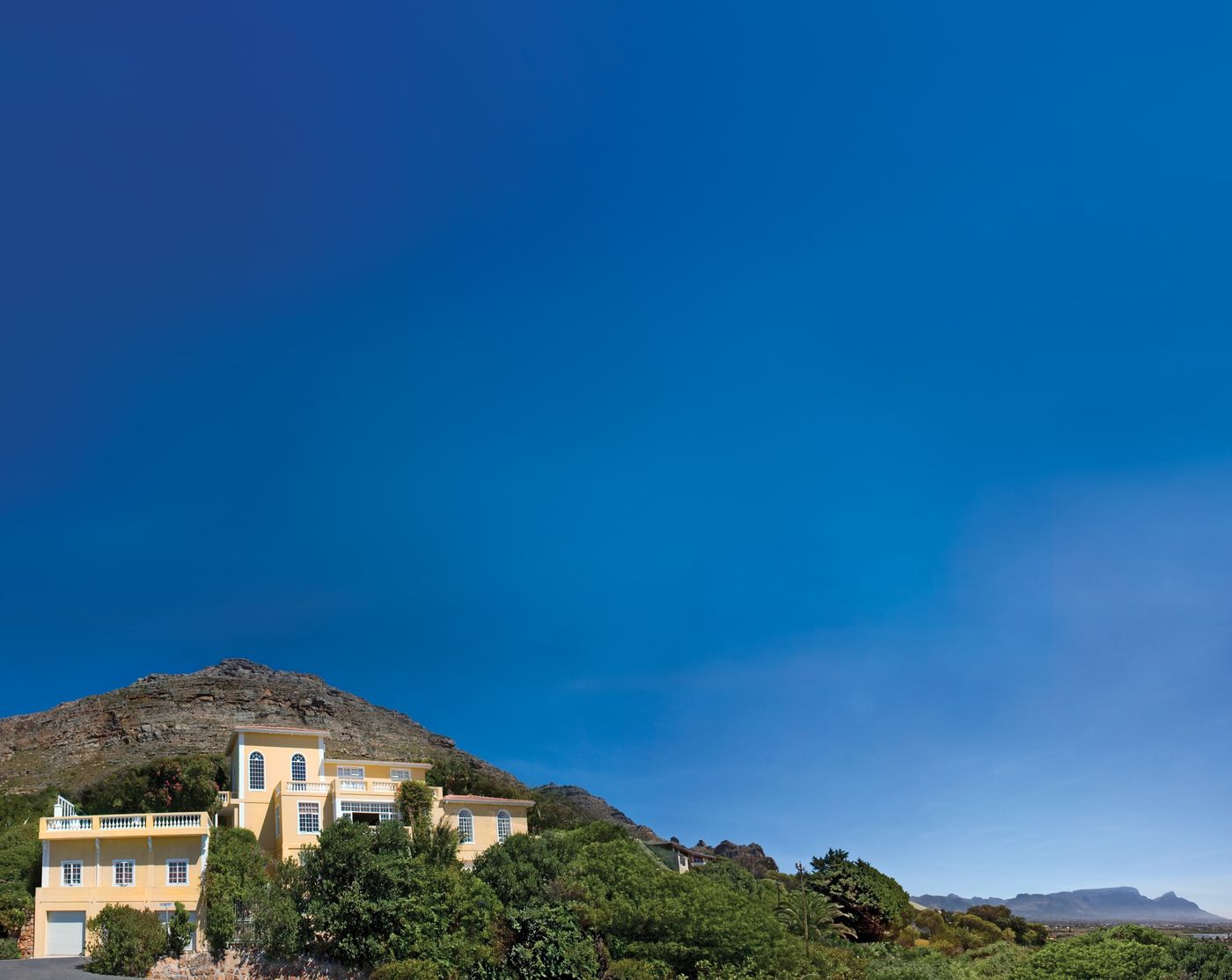 Colona-Castle-General-view-44