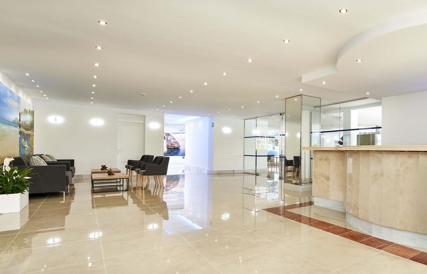 Hotel Globales Magaluf – Adults Only