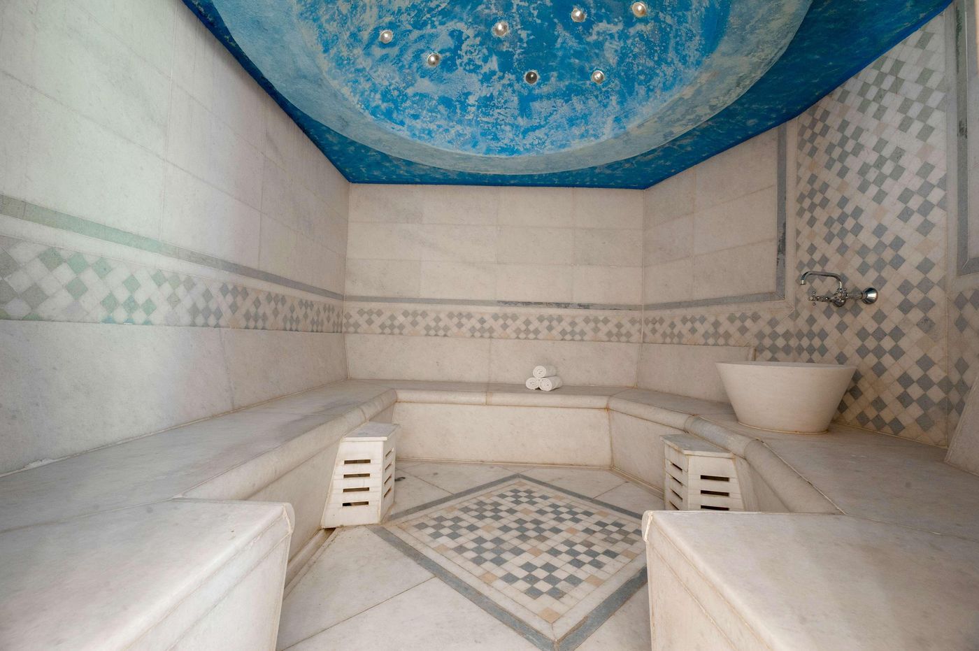 Melia-Athens-Sports-and-Entertainment-86