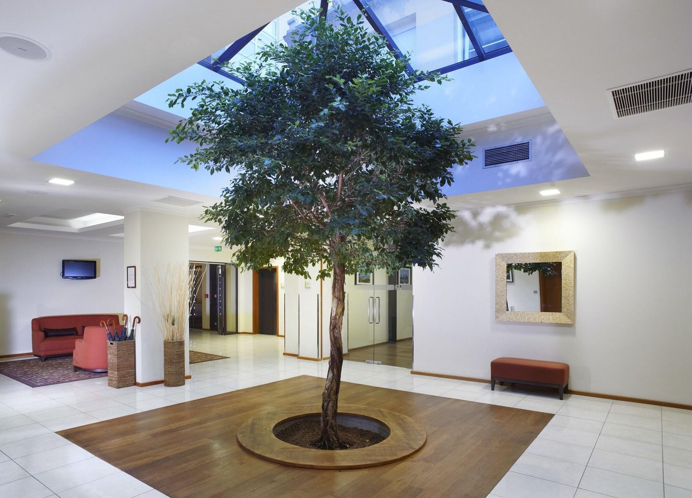 The-Hotel-Fitzgerald-Lobby-3