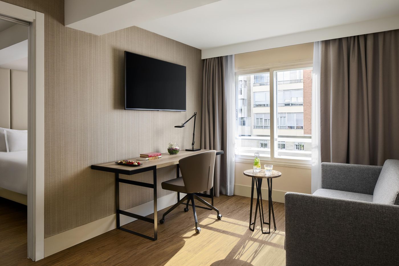 NH-Paseo-de-la-Habana-Room-12