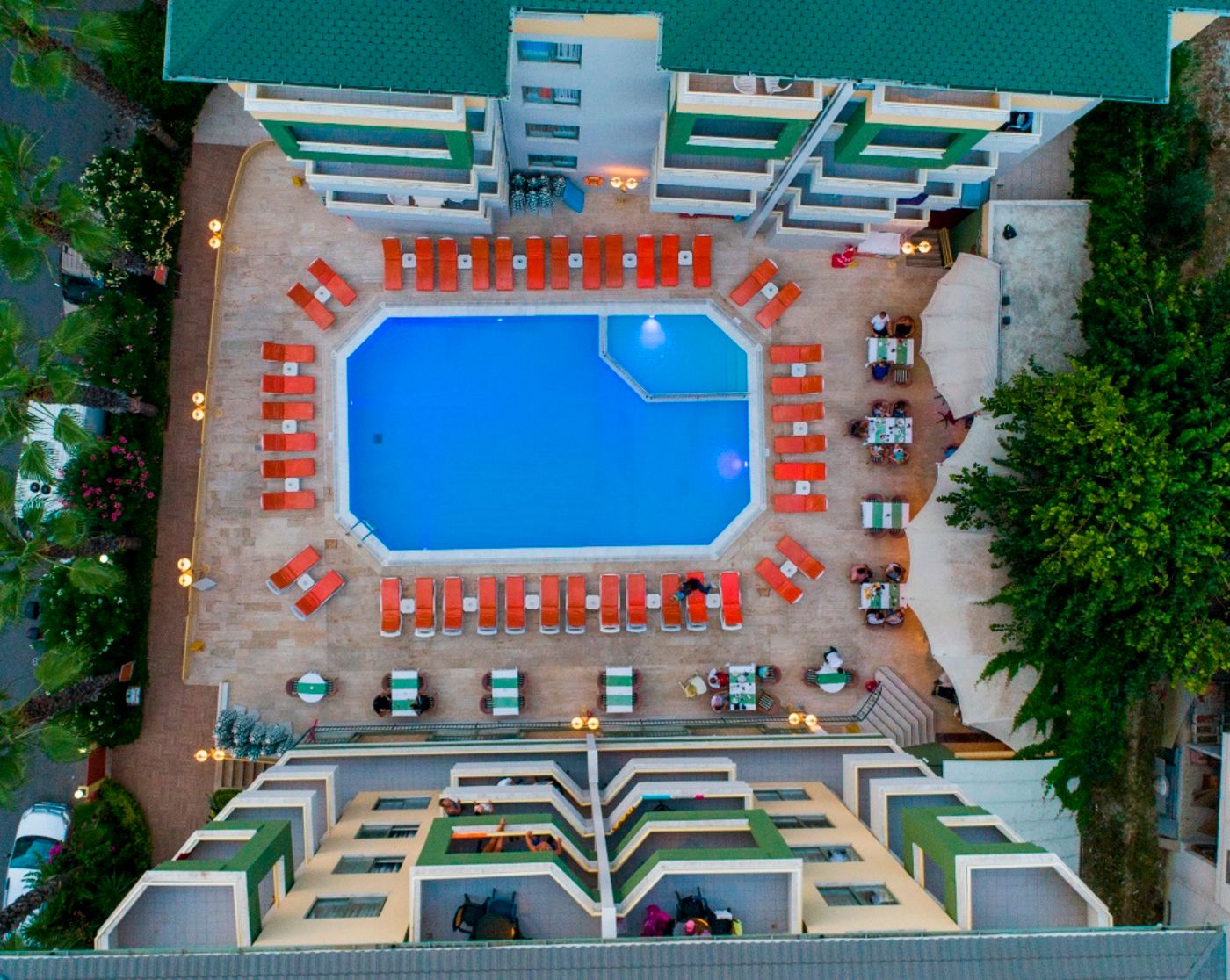 Sifalar-Apart-Hotel--Pool-2
