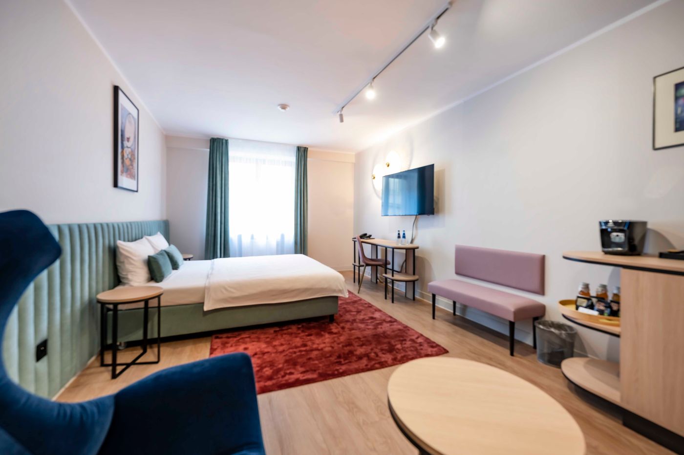 Hotel-H12-Room-26
