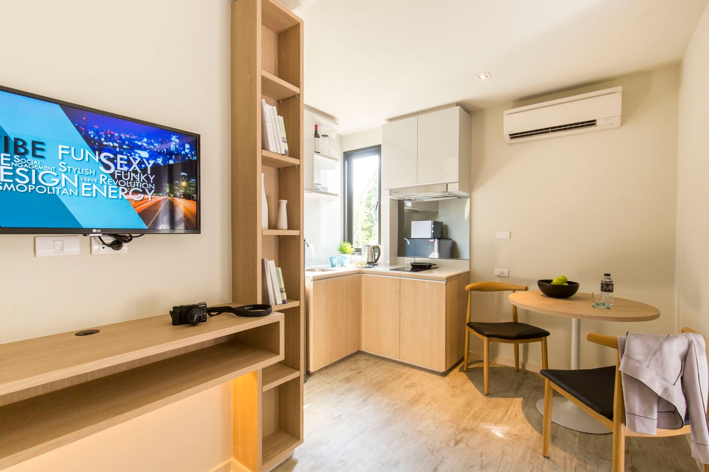 Cross-Vibe-Bangkok-Sukhumvit-Room-50