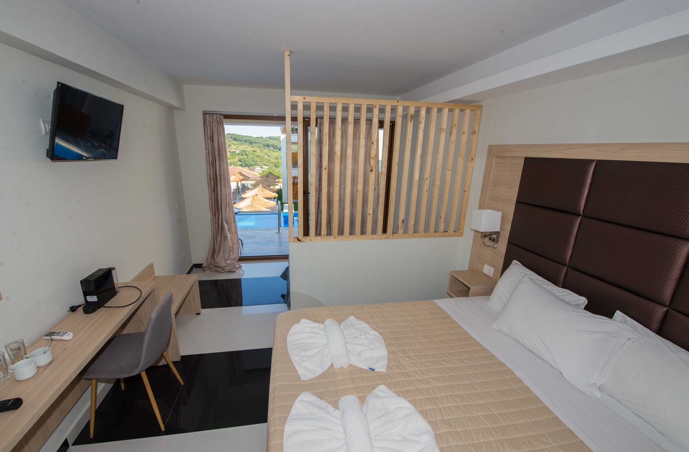 Brilliant Holiday Resort - Adults Only