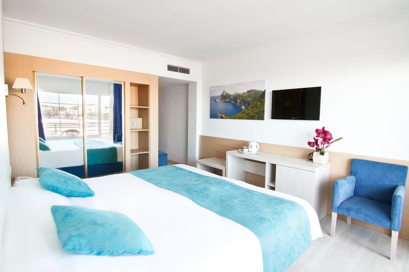 Aguabeach - Adults Only