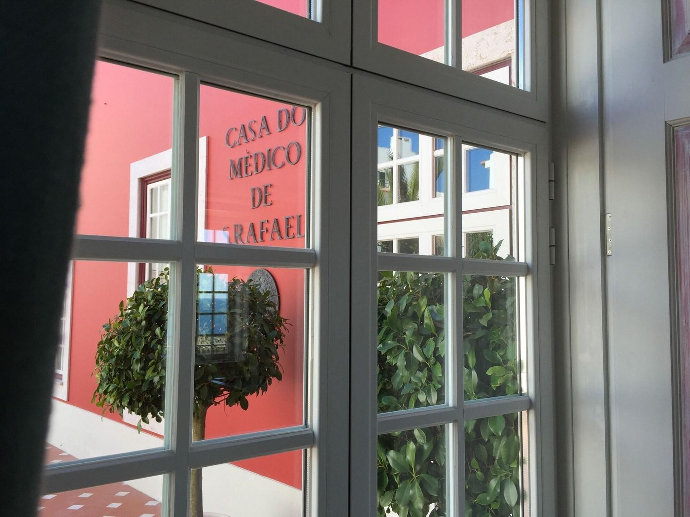 Casa-do-Medico-de-S--Rafael-Lobby-27