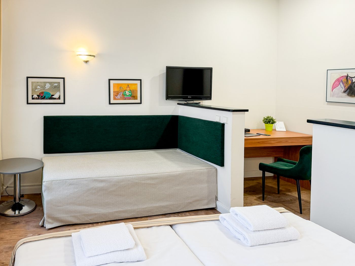 Hotel-Mala-Strana-Room-10