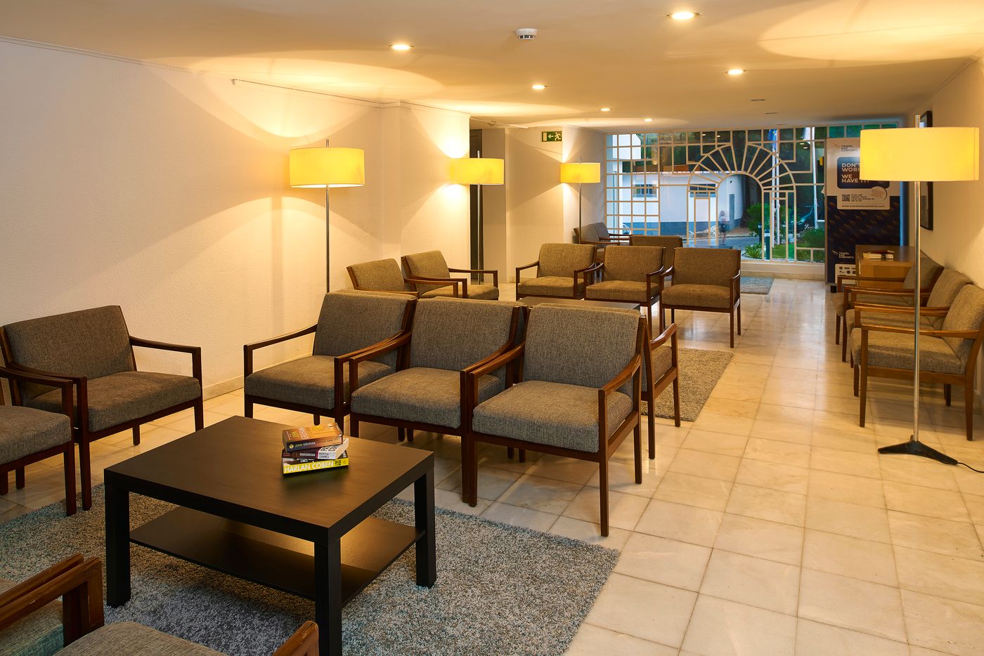 Cheerfulway-Minichoro-Apartamentos-Lobby-32