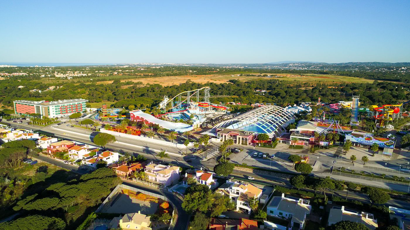 Aquashow-Park-Hotel-General-view-24