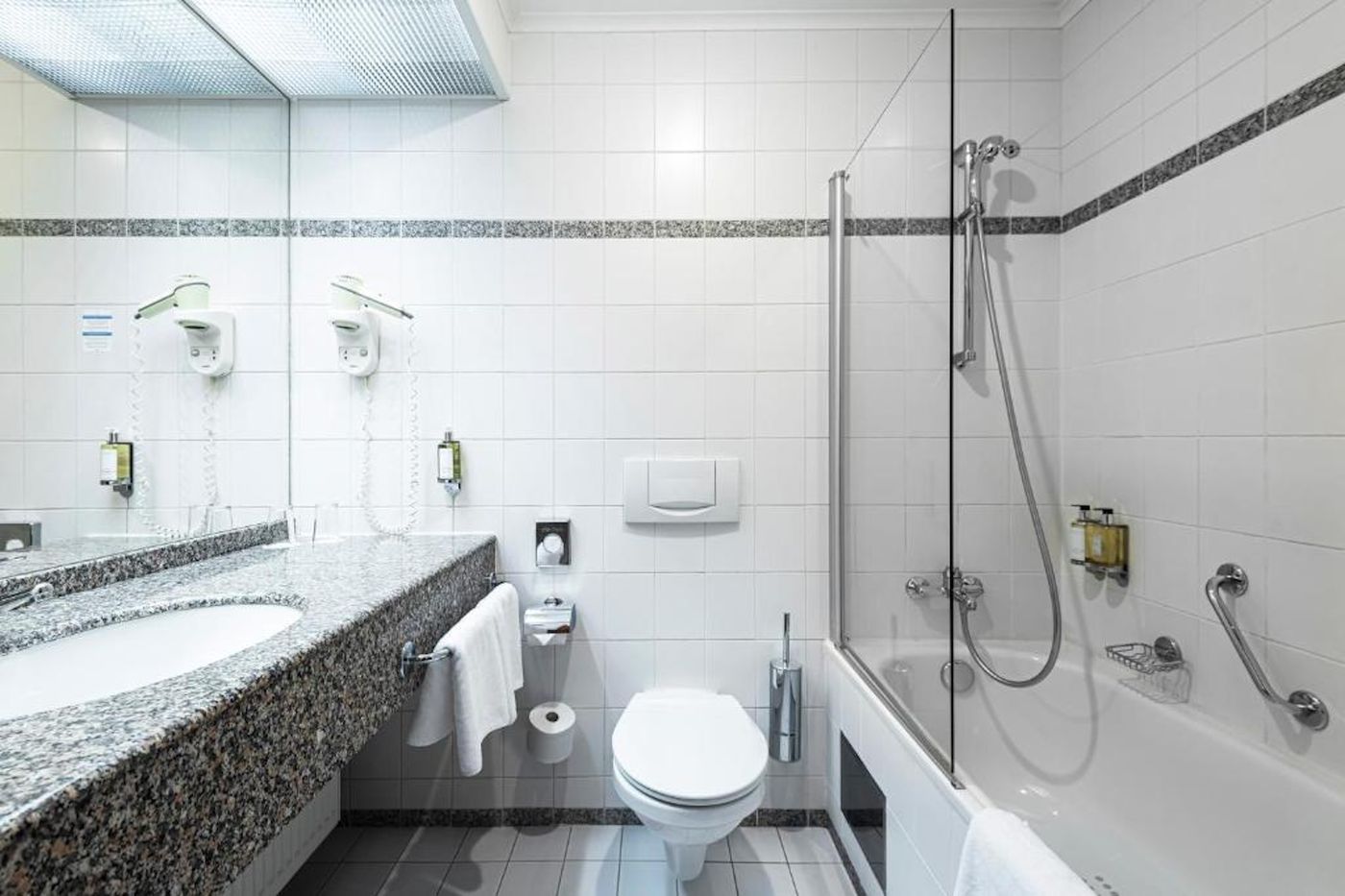 Grand-Hotel-International-Room-31