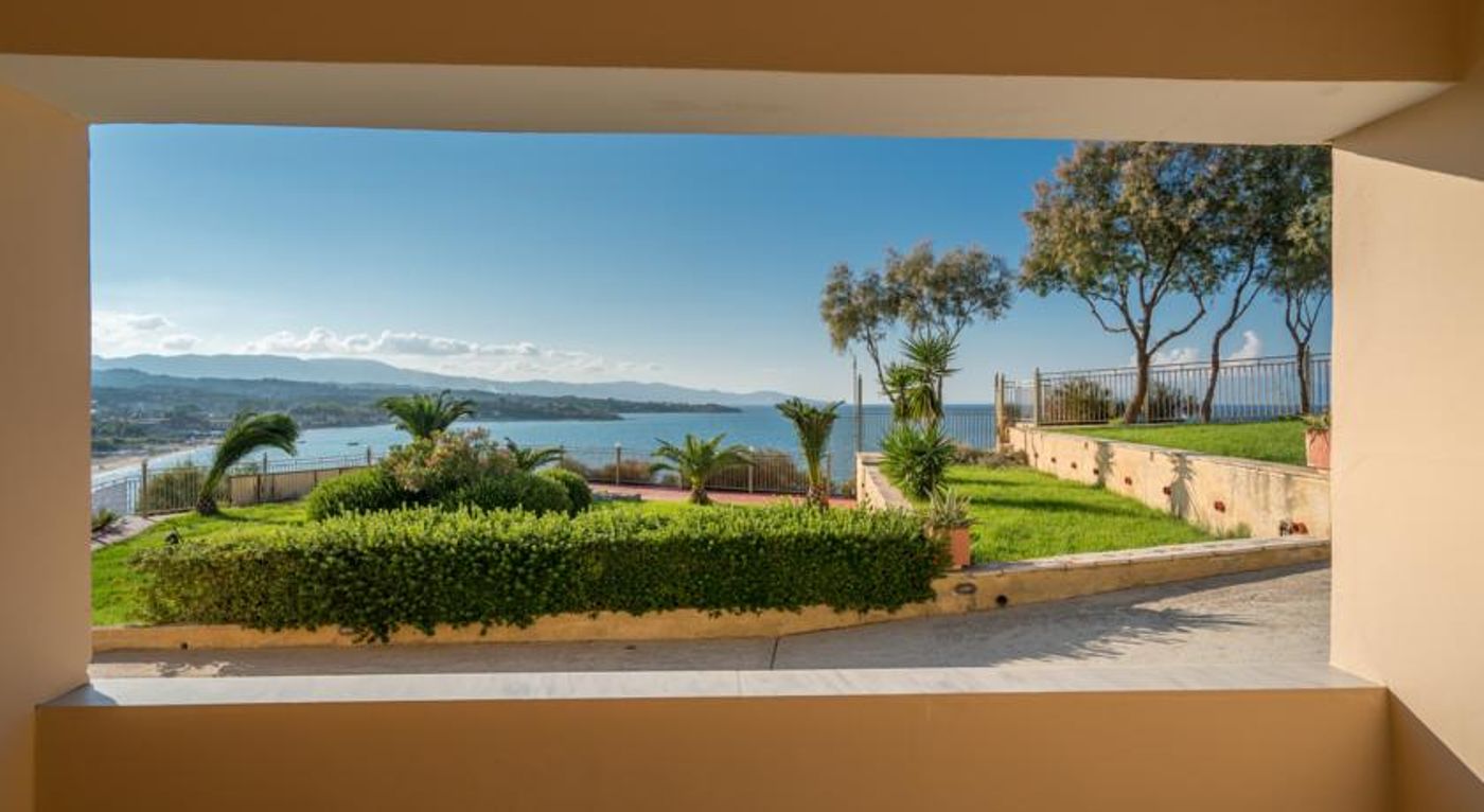 Balcony Boutique Hotel