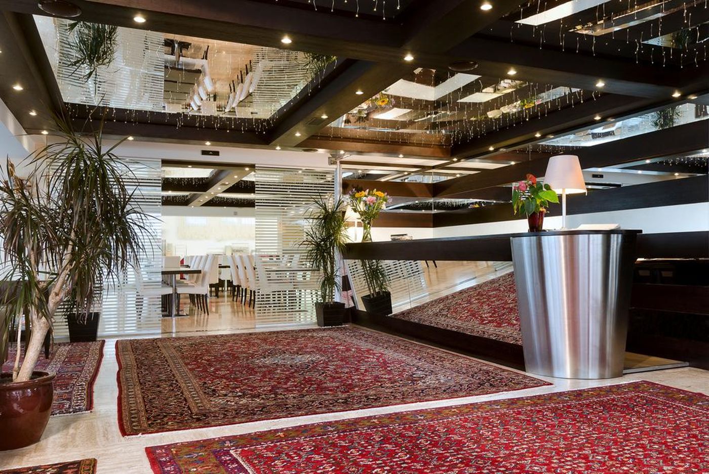 Petit-Palais-Lobby-5