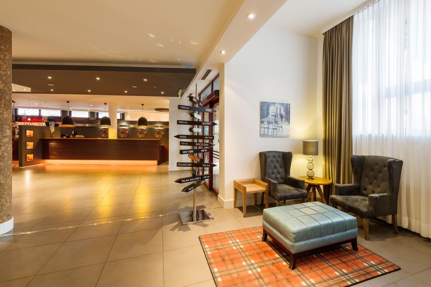 Hotel-Munchen-City-Center-affiliated-by-Melia-Lobby-15