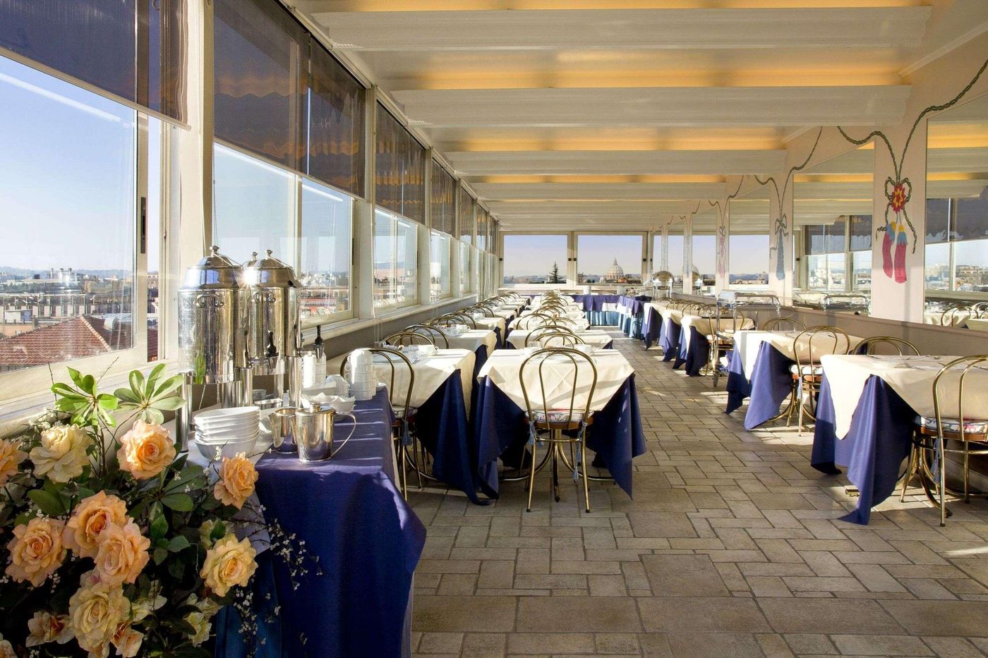 Marcella-Royal-Rooftop-Garden-Bar-16