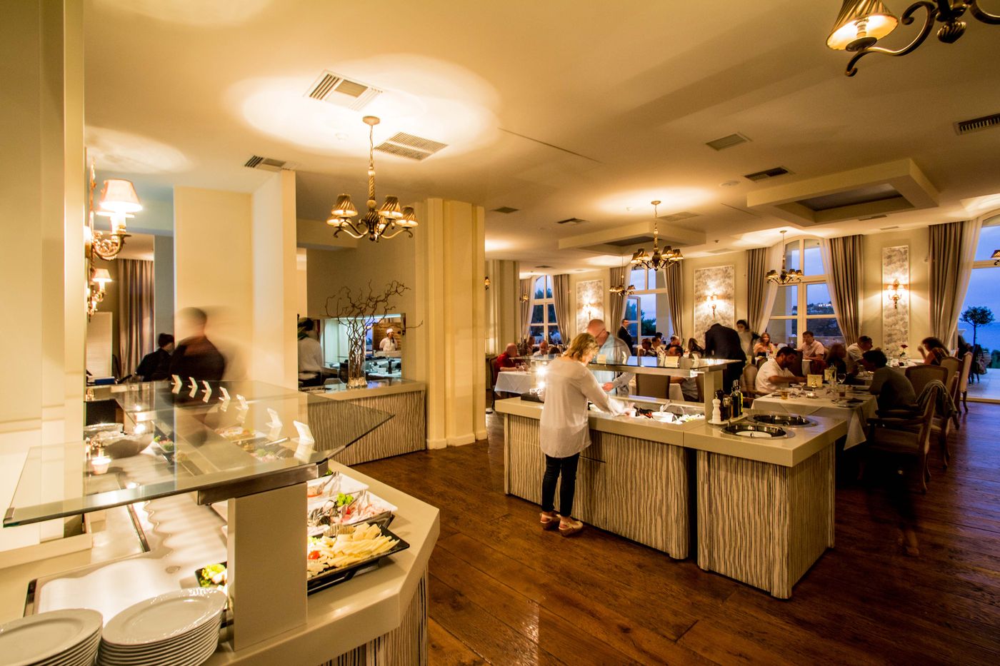 Mabely-Grand-hotel-Restaurant-53