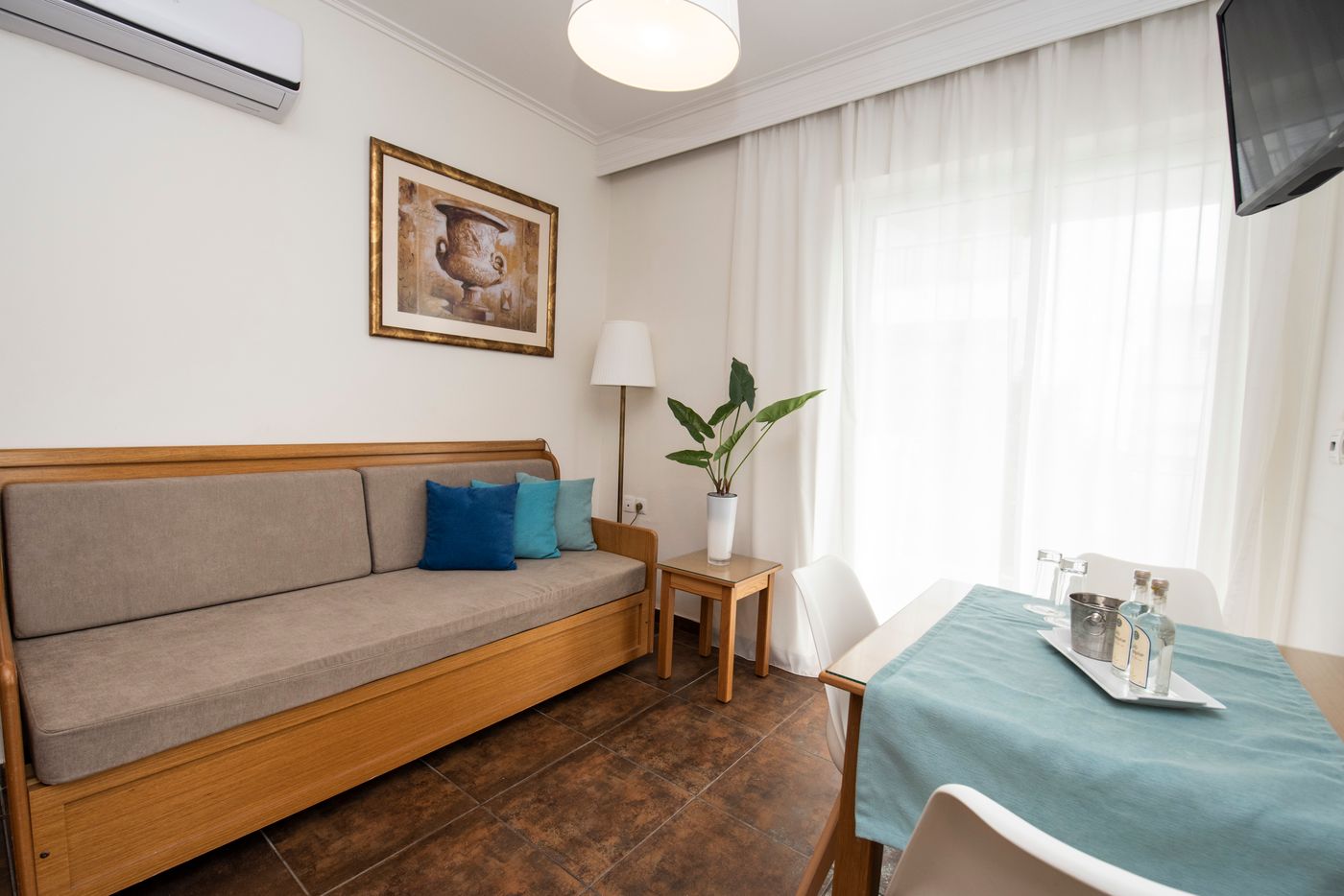 Peridis-Family-Resort-Room-40