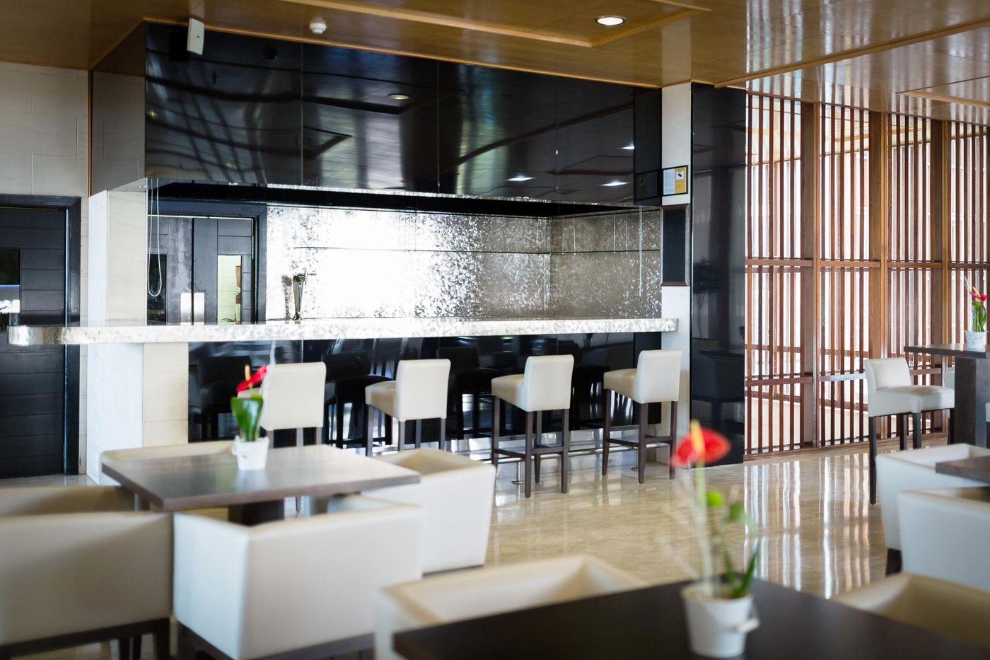 Hotel-Escuela-Santa-Cruz-Bar-43