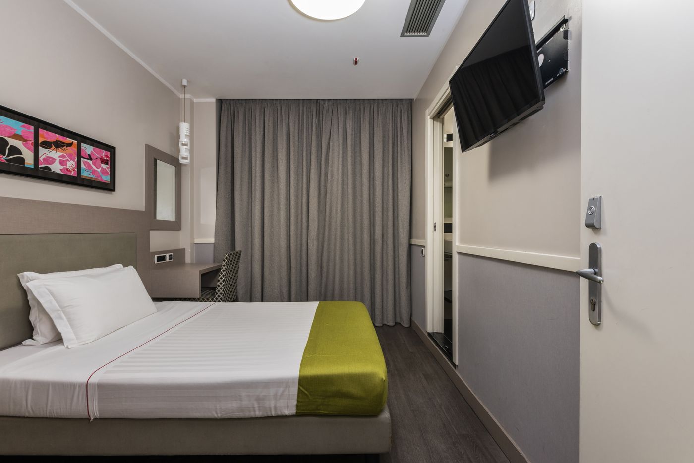 Noba Hotel e Residenze-Italy-ROMA-Room-8