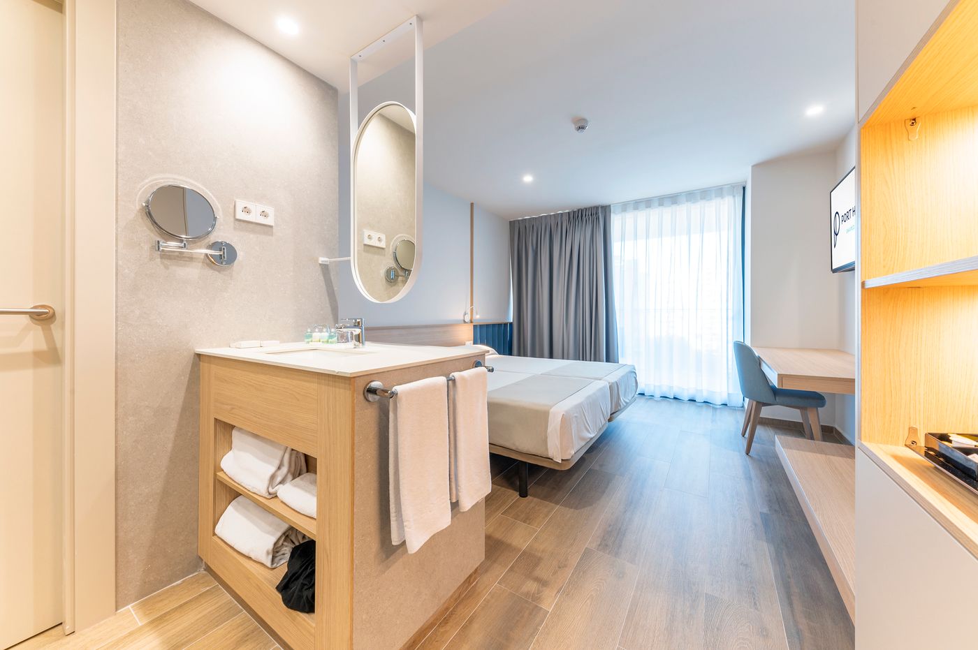 Port-Alicante--Playa-de-San-Juan-Room-17