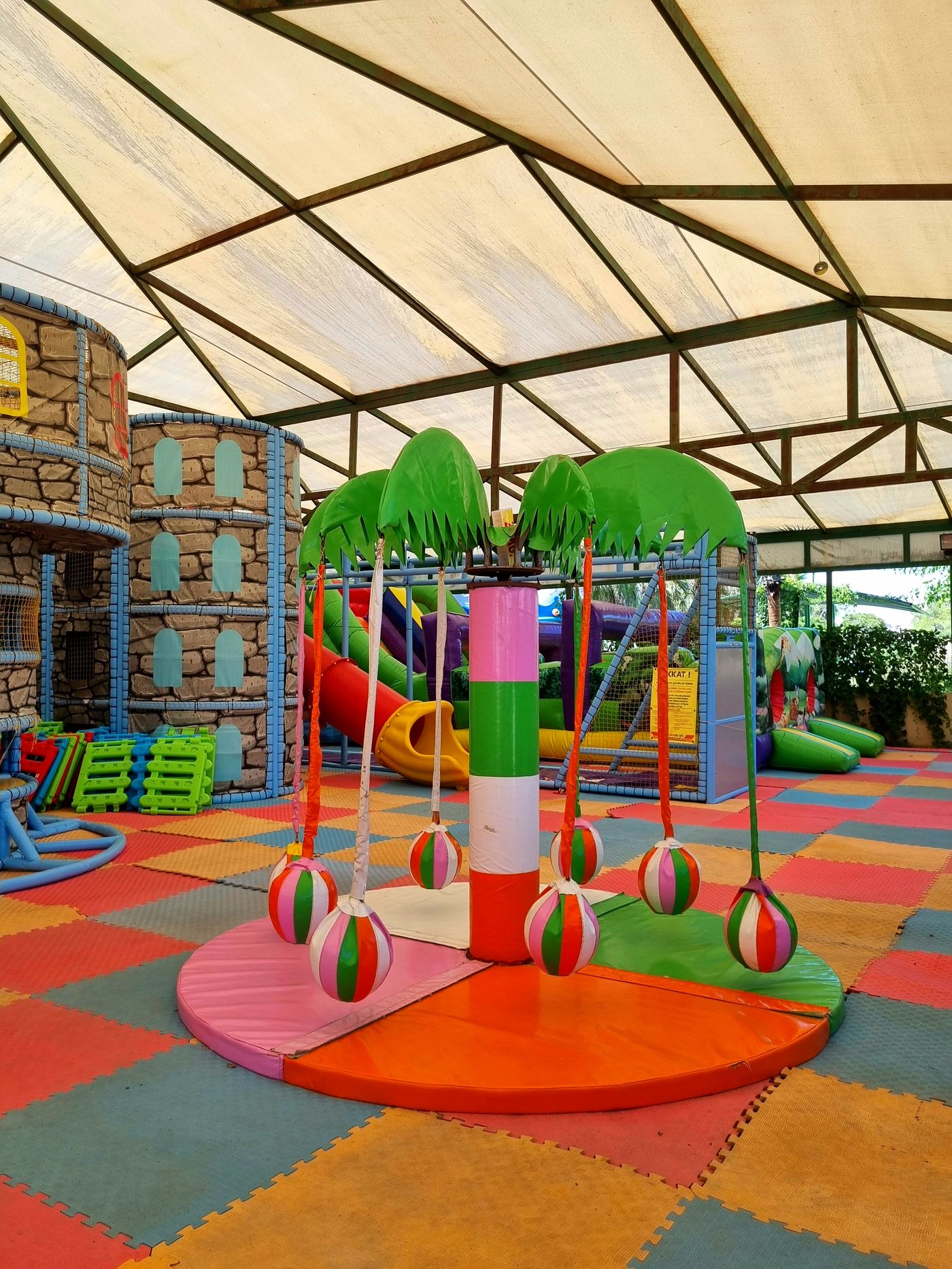 Jadore-Deluxe-Hotel---Spa-Sports-and-Entertainment-59