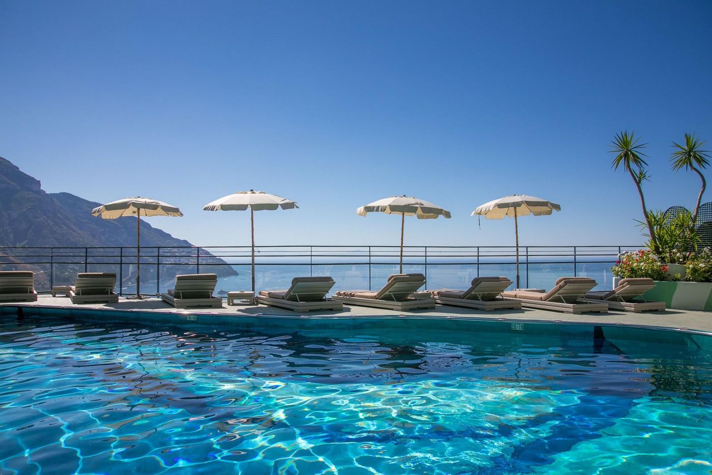 Le-Agavi-hotel-Pool-4