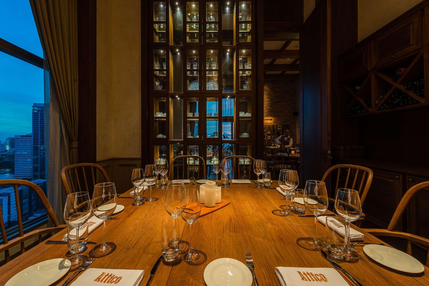 Radisson-Blu-Plaza-Bangkok-Restaurant-28