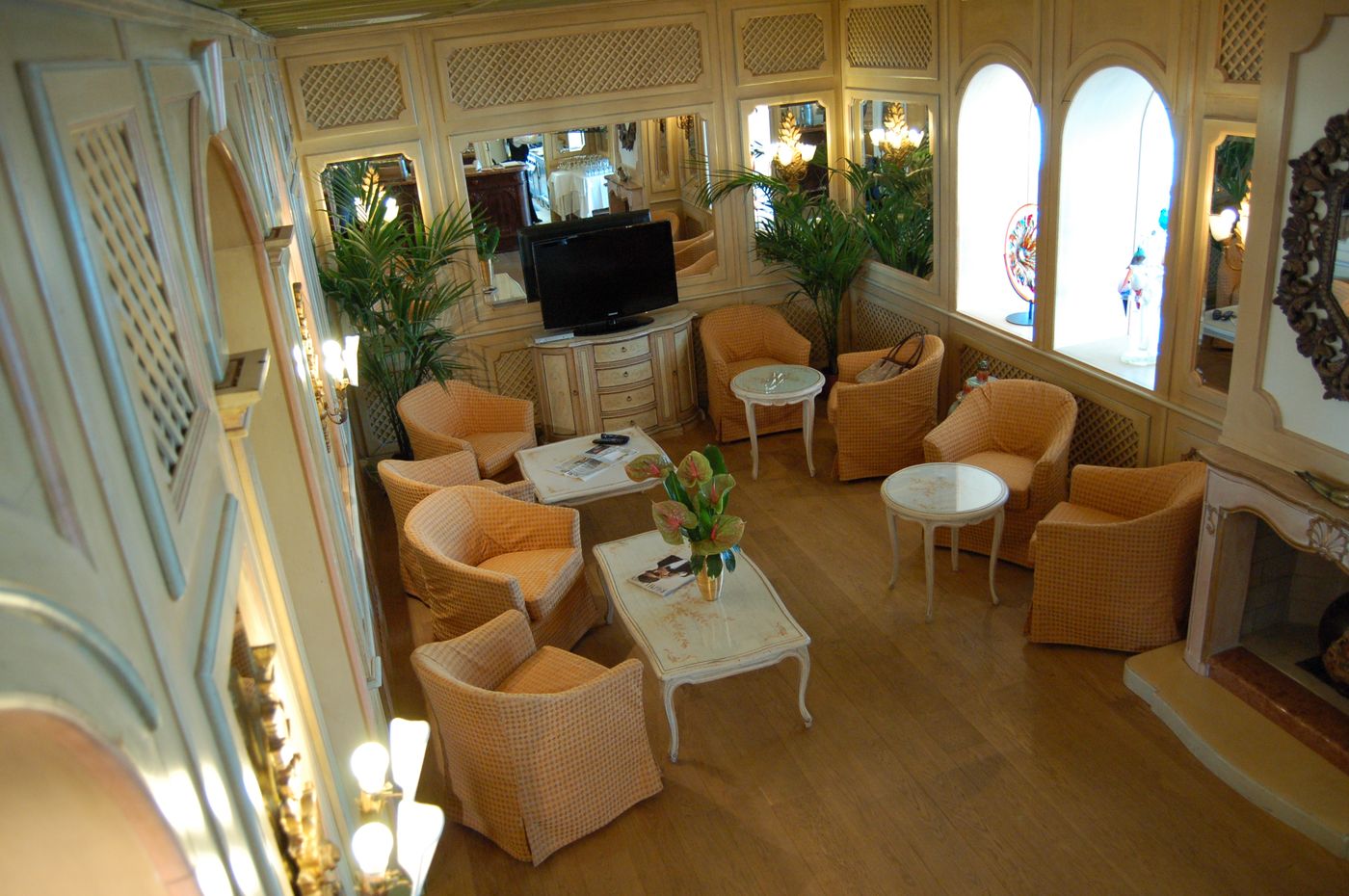 Villa Laguna - Italy - Venezia Lido - Lobby - 5