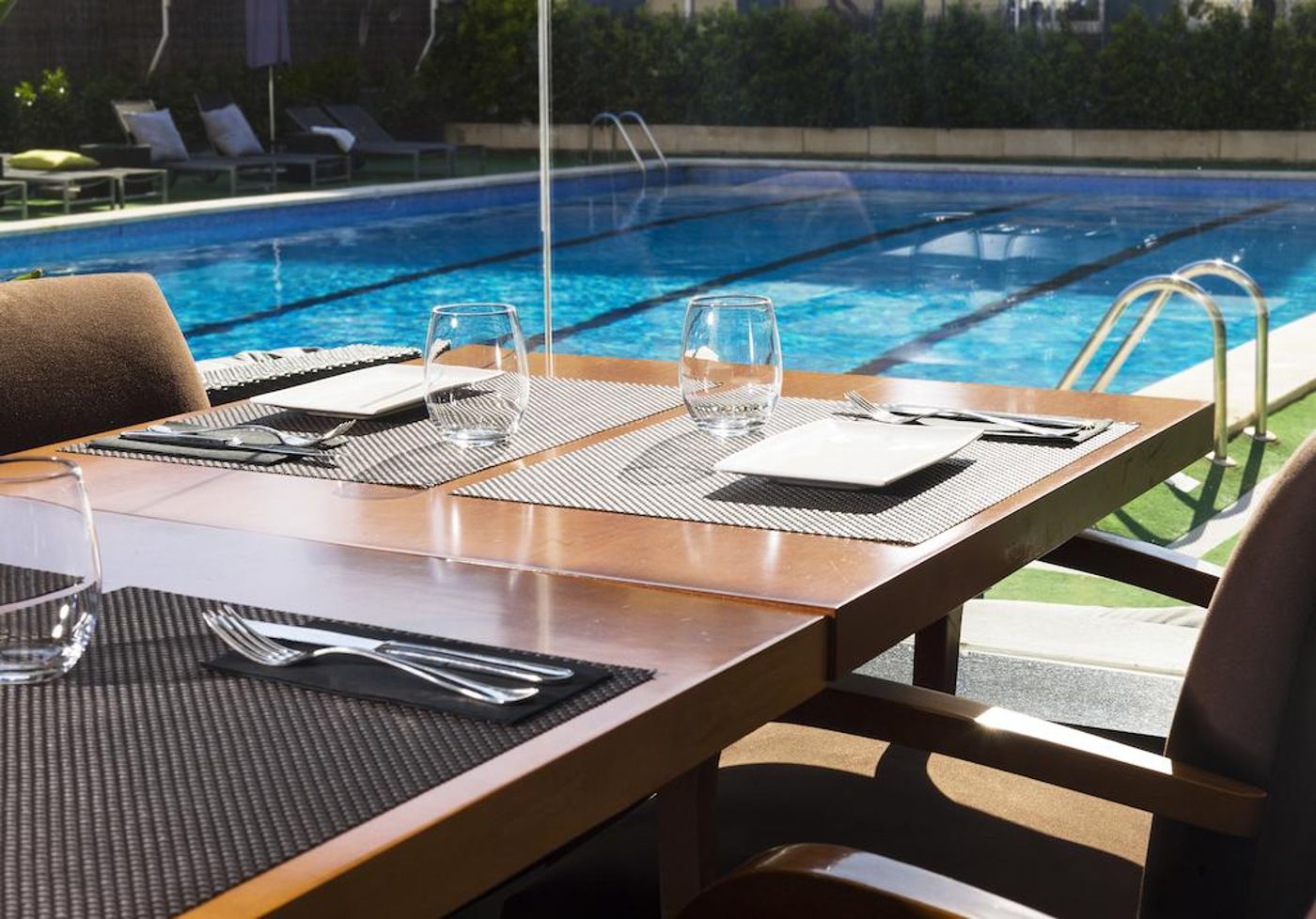 Hotel-Astari-Pool-10