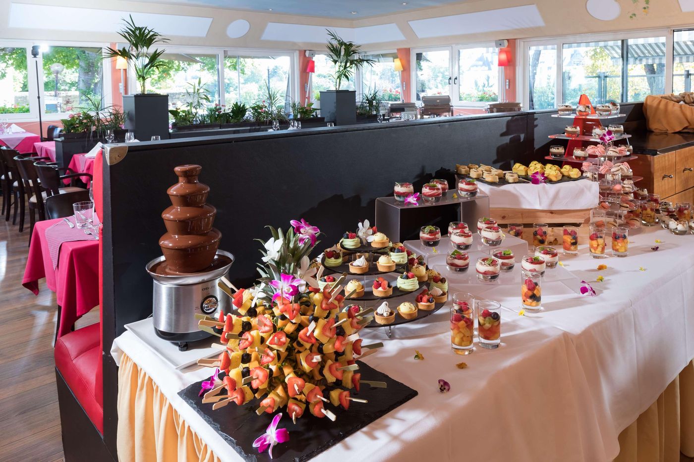 Hotel-Parc-Plaza-Restaurant-16