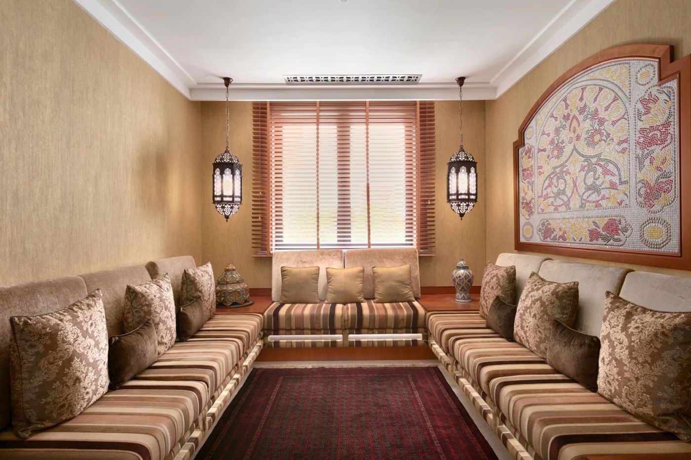 Shangri-La Hotel, Qaryat Al Beri 10