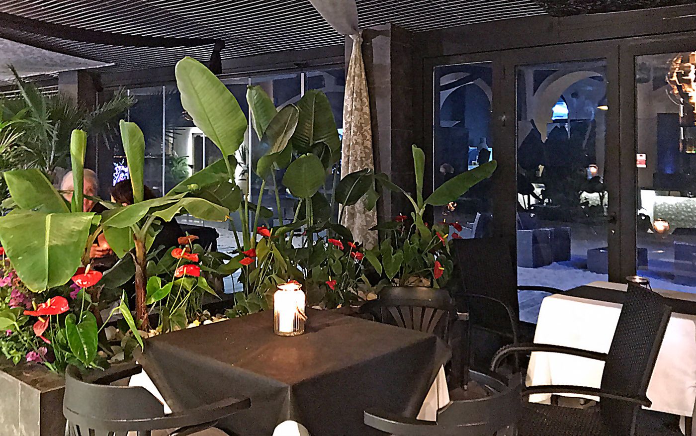 Lloyds-Beach-Club-Restaurant-38