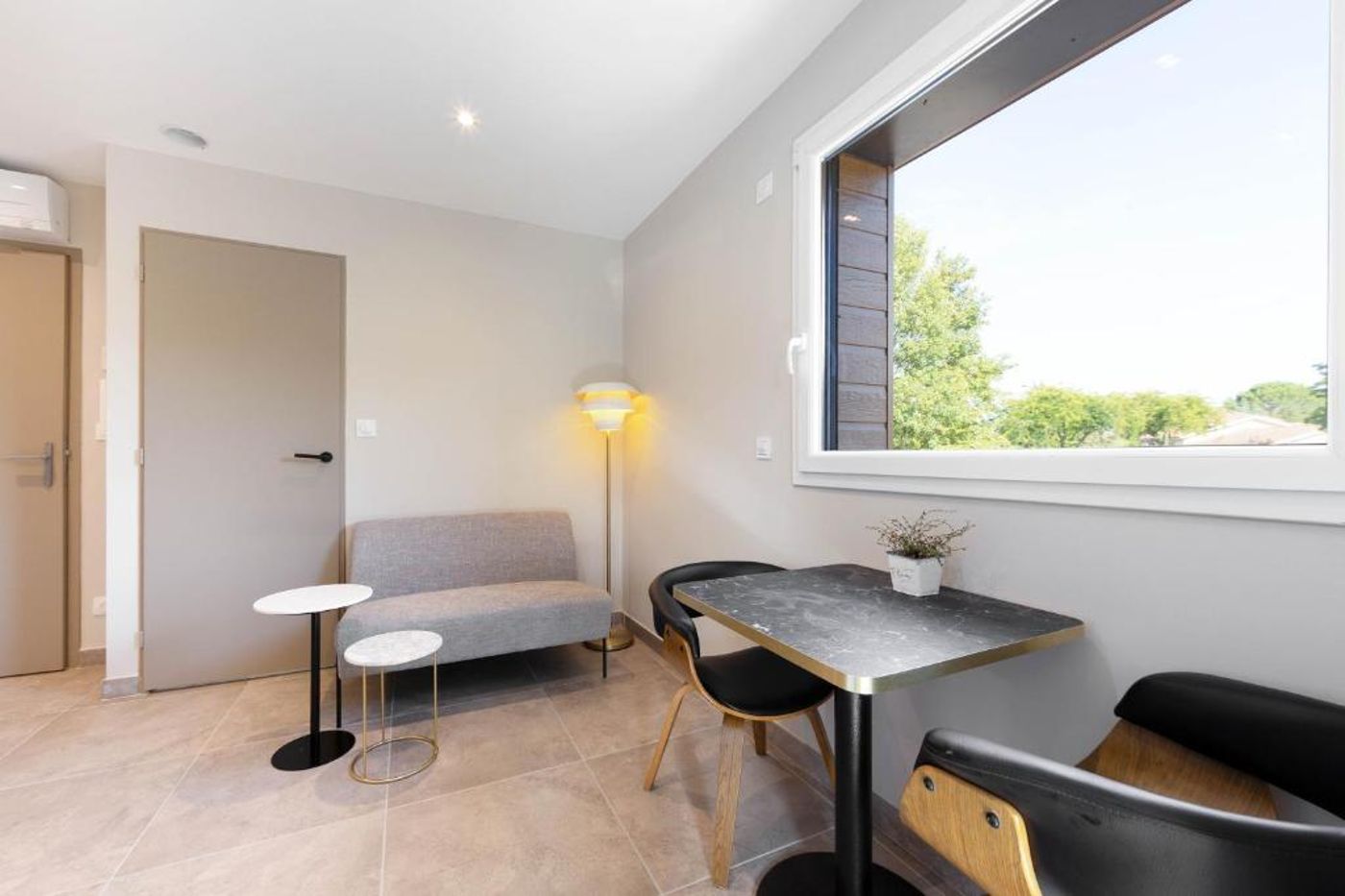 Appart Hotel Coraline - France - GENAS 69740 FRANCE - Room - 2