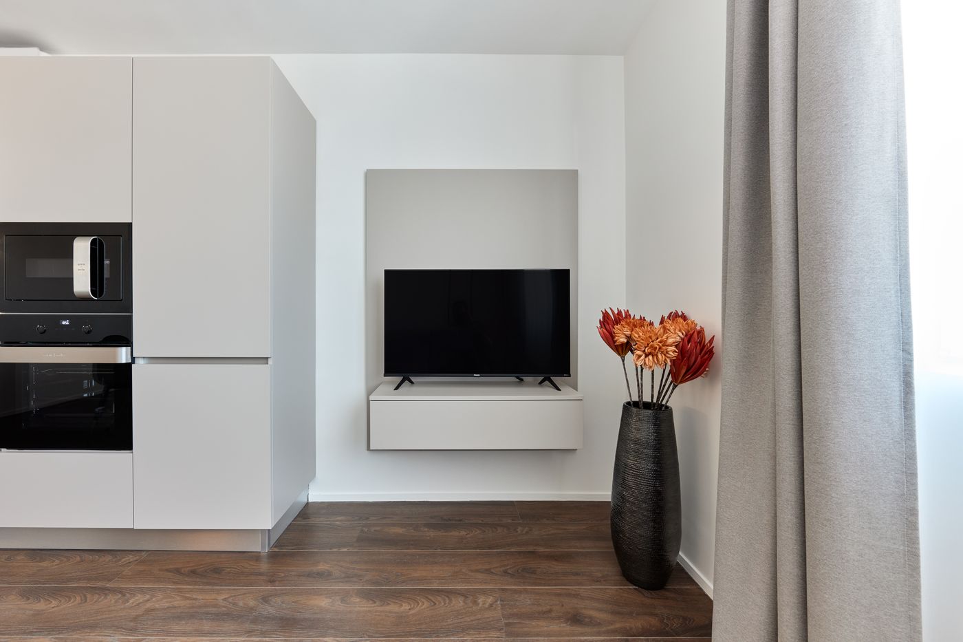 The-Amberlyn-Suite-Hotel-Room-57