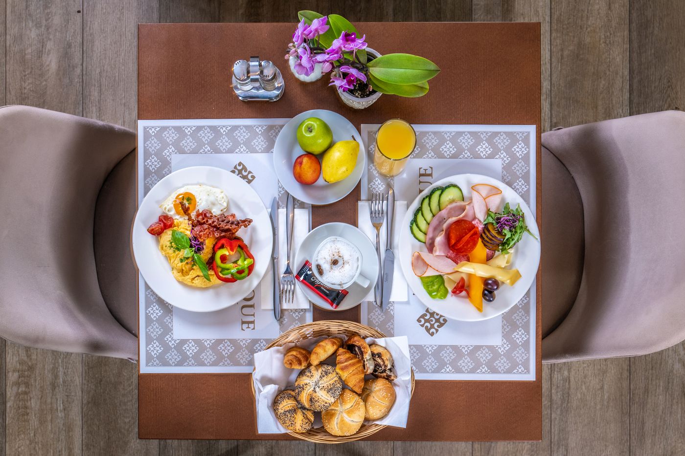 Charm-Hotel-Budapest-Restaurant-21