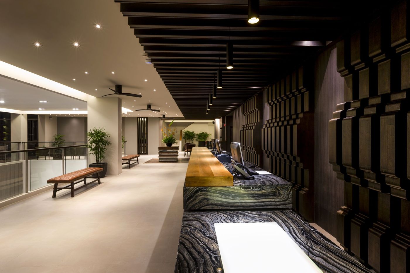 Hotel-IKON-Phuket-Lobby-29