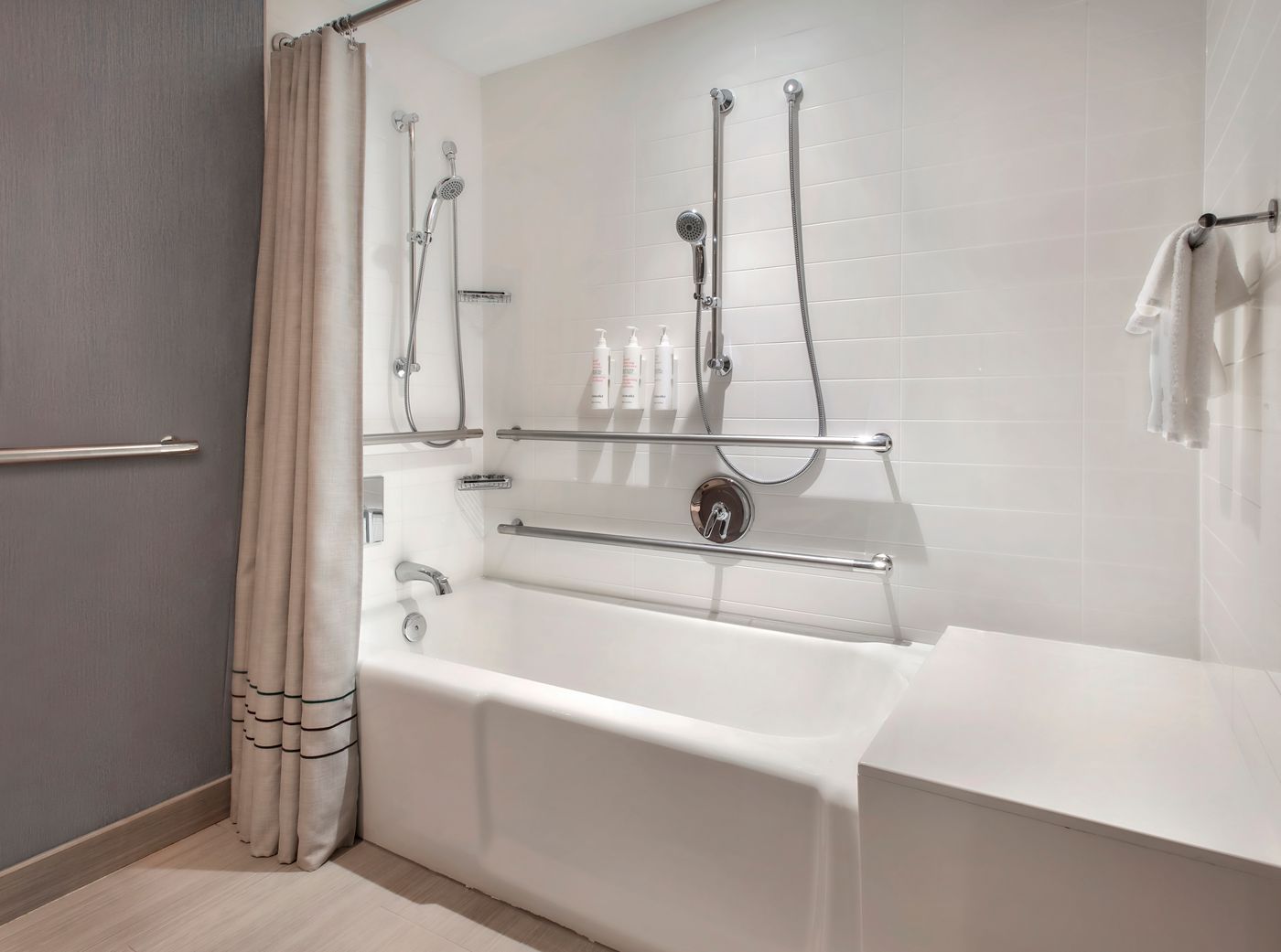 Boston-Marriott-Burlington-Room-27