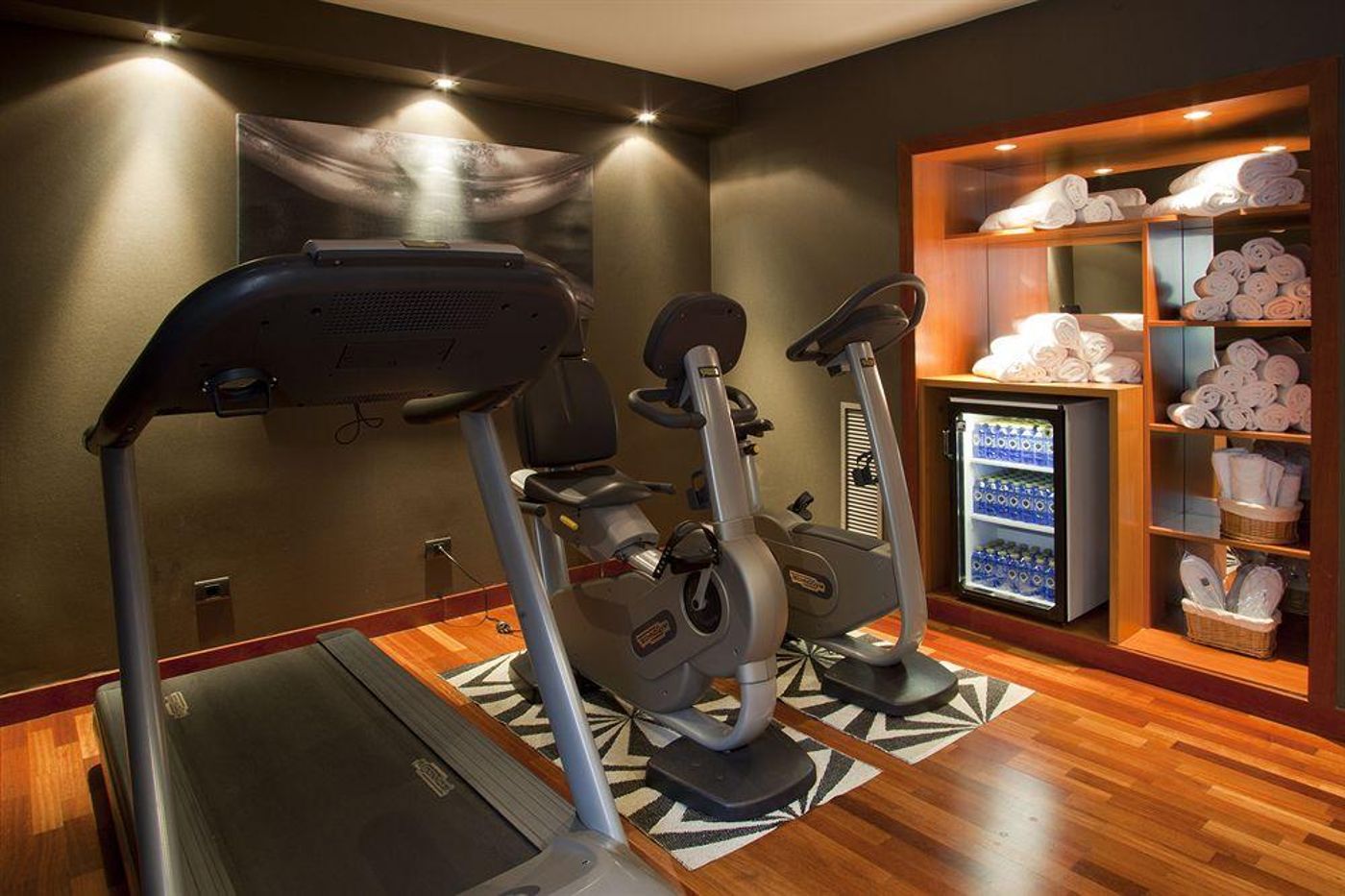 AC-Madrid-Avendia-de-America-General-view-57